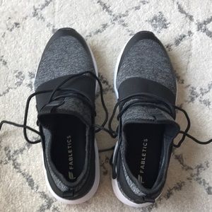 Fabletics Zuma studio sneaker